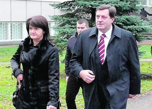 Supružnici Dodik