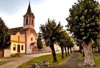 Crkva Sv. Jurja i Marije Kraljice Crkva Sv. Jurja i Marije Kraljice