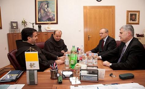 Fratri i Političari Fratri i Političari