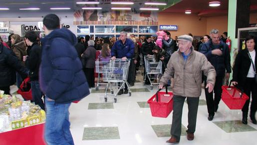 Bingo nudi 70.000 artikala i zapošljava 80-ak djelatnika Bingo nudi 70.000 artikala i zapošljava 80-ak djelatnika