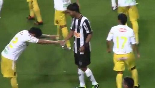 I dalje je majstor: Ronaldinho zabio dva gola u pobjedi Atletica I dalje je majstor: Ronaldinho zabio dva gola u pobjedi Atletica