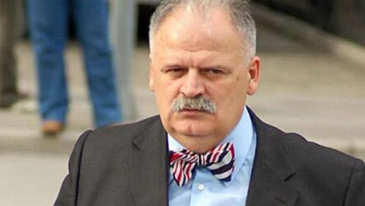 Ministar iz BiH uhvaćen na granici s dva milijuna maraka u gotovini Ministar iz BiH uhvaćen na granici s dva milijuna maraka u gotovini