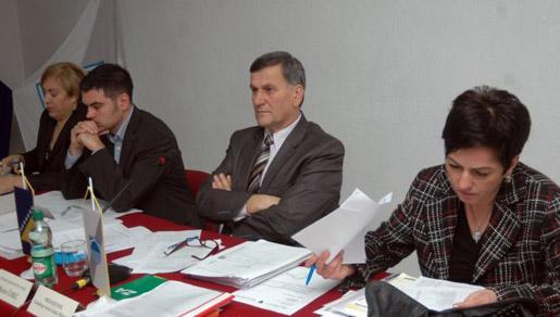 Bešlić će nametnuti proračun Mostara, OHR i dalje protiv Bešlić će nametnuti proračun Mostara, OHR i dalje protiv