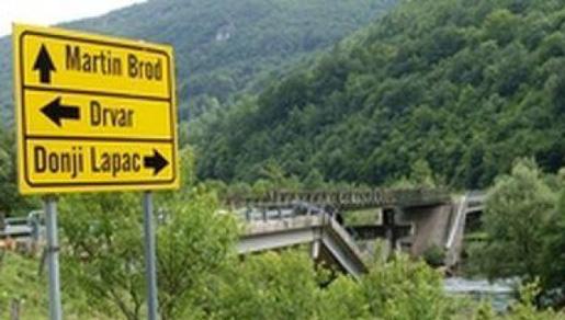 Trojica rođaka sletjela u rijeku Unu i utopila se Trojica rođaka sletjela u rijeku Unu i utopila se