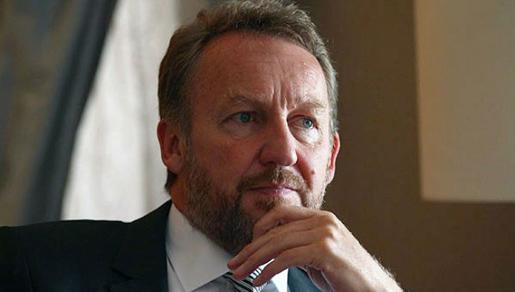 Izetbegović razumije Dodika: ‘S razlogom je zahvalan Karadžiću, naslijedio je njegovu predsjedničku fotelju’ Izetbegović razumije Dodika: ‘S razlogom je zahvalan Karadžiću, naslijedio je njegovu predsjedničku fotelju’