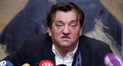 HDZ-ovci prekinuli konferenciju za novinare odvjetnika Gredelja HDZ-ovci prekinuli konferenciju za novinare odvjetnika Gredelja