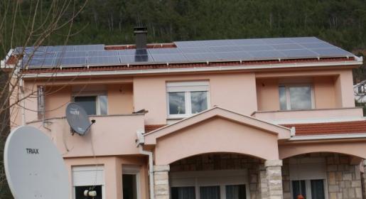 Revolucija izgradnje malih solarnih elektrana na krovovima Revolucija izgradnje malih solarnih elektrana na krovovima