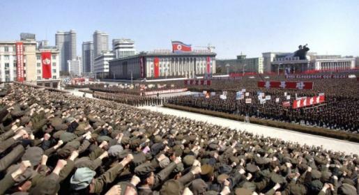 Sjeverna Koreja maknula dvije rakete s položaja za lansiranje Sjeverna Koreja maknula dvije rakete s položaja za lansiranje