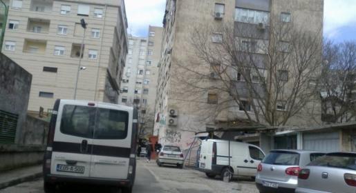 Optuženi poriče da je u stanu
bio laboratorij Optuženi poriče da je u stanu
bio laboratorij