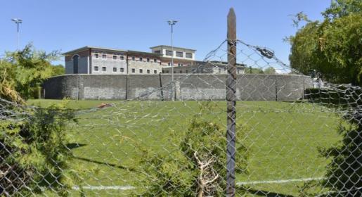 Balkanci pobjegli iz švicarskog zatvora s plastičnim pištoljima Balkanci pobjegli iz švicarskog zatvora s plastičnim pištoljima
