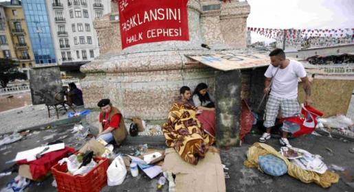 Turci na ulicama, dosta im je Erdoganova islamizma Turci na ulicama, dosta im je Erdoganova islamizma
