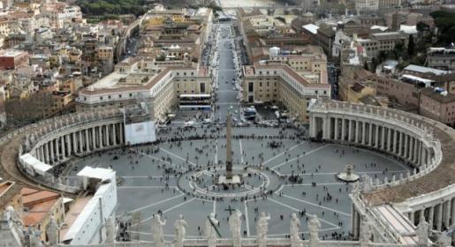 Uhićen biskup u financijskom skandalu Vatikanske banke