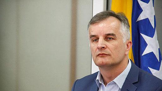 Ministarstvo dostavilo nepotpun izvještaj: Istražitelji upadaju u Lijanovićev ured? Ministarstvo dostavilo nepotpun izvještaj: Istražitelji upadaju u Lijanovićev ured?