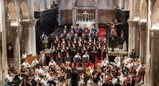 Mozartova Misa u c-molu izvedena za pamćenje Mozartova Misa u c-molu izvedena za pamćenje