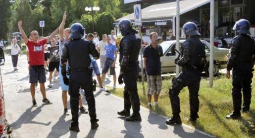 Policija spriječila sukob hrvatskih i srpskih navijača u Vukovaru!