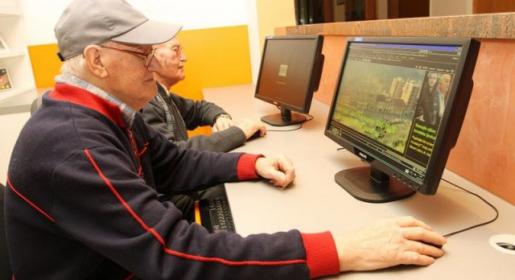 Umirovljenici koji mirovinu primaju iz BiH moraju surfati internetom? Umirovljenici koji mirovinu primaju iz BiH moraju surfati internetom?