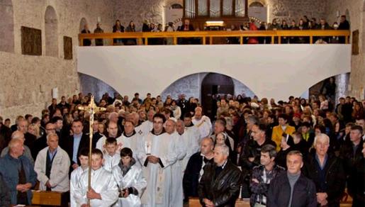 Travnička župa Ovčarevo prvi put u povijesti dobila orgulje Travnička župa Ovčarevo prvi put u povijesti dobila orgulje