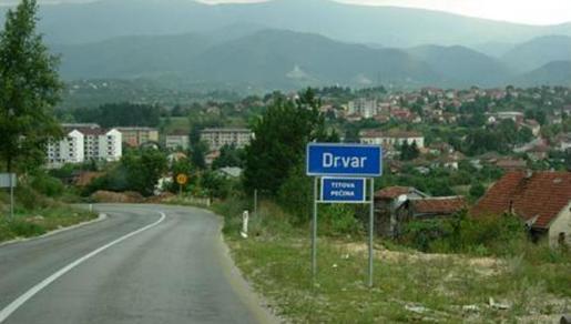 Uvredljivi natpisi na ćilirilici upućeni Hrvatima u Drvaru Uvredljivi natpisi na ćilirilici upućeni Hrvatima u Drvaru