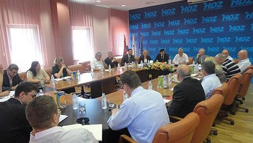 HDZ BiH: Izađite na referendum i odgovorite potvrdno na referendumsko pitanje HDZ BiH: Izađite na referendum i odgovorite potvrdno na referendumsko pitanje