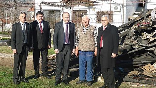 Vlada HNŽ i Grad Mostar će pomoći obitelji Anđić sa po 10.000 KM Vlada HNŽ i Grad Mostar će pomoći obitelji Anđić sa po 10.000 KM