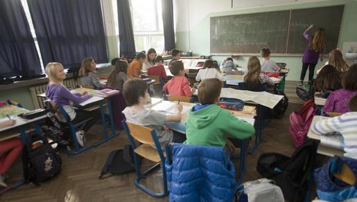 Ključ rješenja za prosvjetare HNŽ-a
i ZHŽ-a u Sarajevu Ključ rješenja za prosvjetare HNŽ-a
i ZHŽ-a u Sarajevu
