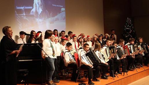 Prekrasan Božićni koncert OGŠ Jakova Gotovca, PO Vitez Prekrasan Božićni koncert OGŠ Jakova Gotovca, PO Vitez