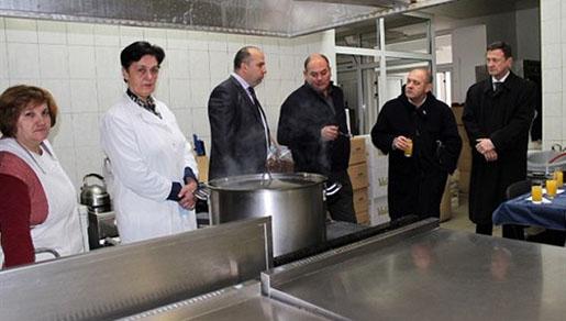 Slišković: Pučka kuhinja dnevno priprema oko 220 obroka za najugroženije Mostarce Slišković: Pučka kuhinja dnevno priprema oko 220 obroka za najugroženije Mostarce