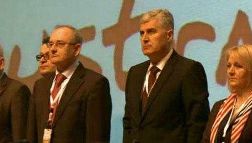 Smijenit ćemo Čovića s čela HNS-a Smijenit ćemo Čovića s čela HNS-a
