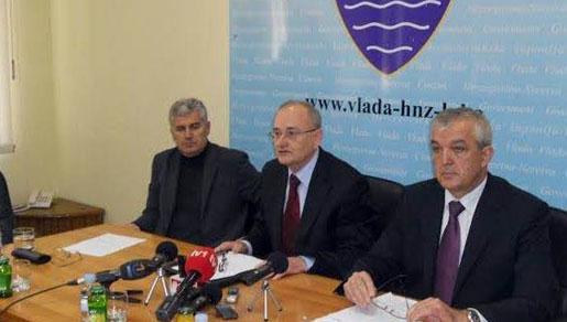 HNS: Bošnjačka oligarhija uzima pare Hrvatima HNS: Bošnjačka oligarhija uzima pare Hrvatima