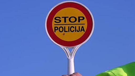 Policajac koji je tražio mito na cesti Mostar - Grude nastavlja svoj \'posao\' Policajac koji je tražio mito na cesti Mostar - Grude nastavlja svoj \'posao\'