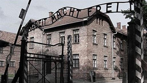 Nijemci ga traže: Čuvar iz Auschwitza mirno živi u Hrvatskoj?! Nijemci ga traže: Čuvar iz Auschwitza mirno živi u Hrvatskoj?!