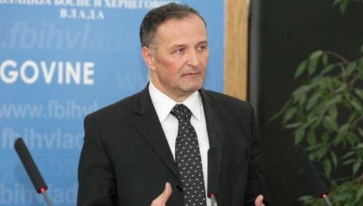 Na pomolu novi sukob u Vladi zbog Helezove samovolje Na pomolu novi sukob u Vladi zbog Helezove samovolje
