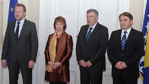 Članovi Predsjedništva BiH sa Ashton o ekonomsko socijalnim problemima Članovi Predsjedništva BiH sa Ashton o ekonomsko socijalnim problemima