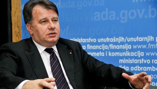 Zadužuju se novih 50 milijuna KM, a već dužni cijeli proračun Zadužuju se novih 50 milijuna KM, a već dužni cijeli proračun