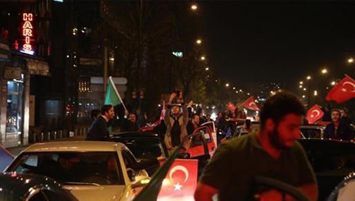 Slavlje u Sarajevu zbog pobjede Erdogana Slavlje u Sarajevu zbog pobjede Erdogana