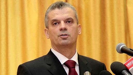 Ne želim koalirati s onima koji
od BiH prave otomanski privjesak Ne želim koalirati s onima koji
od BiH prave otomanski privjesak