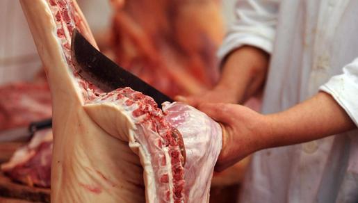 Prodaja crvenog mesa prepolovljena, kupuje se u BiH uglavnom piletina