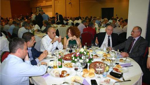 \'Prijatelji Posavini i drugim poplavljenim područjima\': Donacija vrijedna 150.000 KM \'Prijatelji Posavini i drugim poplavljenim područjima\': Donacija vrijedna 150.000 KM