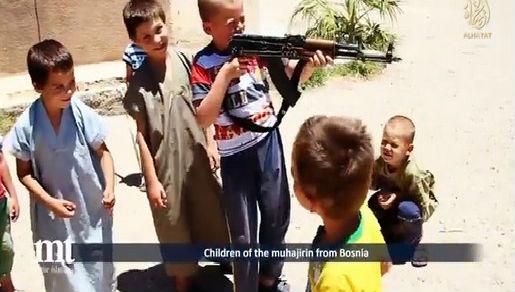 Dječaci iz Bosne i Hercegovine u propagandnom videu iračkih džihadista Dječaci iz Bosne i Hercegovine u propagandnom videu iračkih džihadista