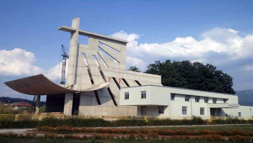 Župna crkva i župni centar sv. Franje Asiškog u Sarajevu