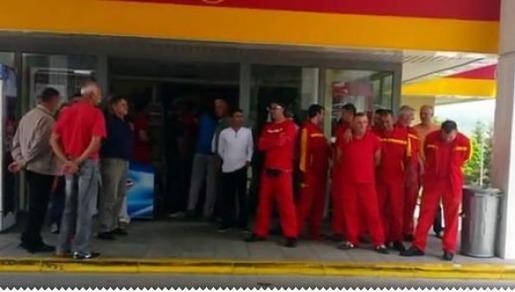 Livno: Radnici spriječili preuzimanje Petrolovih benzinskih crpki Livno: Radnici spriječili preuzimanje Petrolovih benzinskih crpki