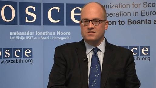 Jonathan Moore Jonathan Moore